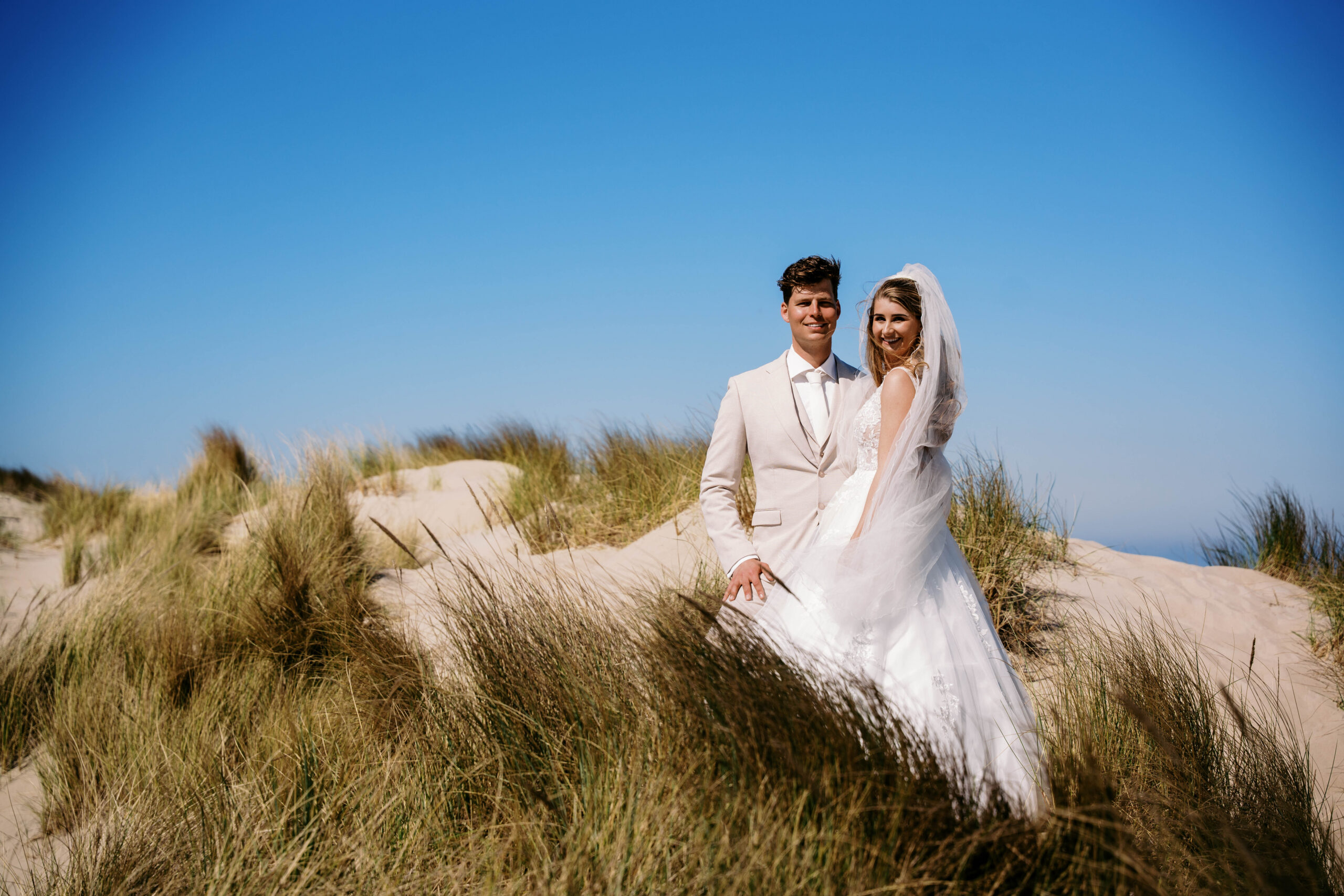 Trouwfoto’s aan zee
Luxe huwelijksreportages
Duinen
Spontane huwelijksfoto's met een stijlvolle afwerking
